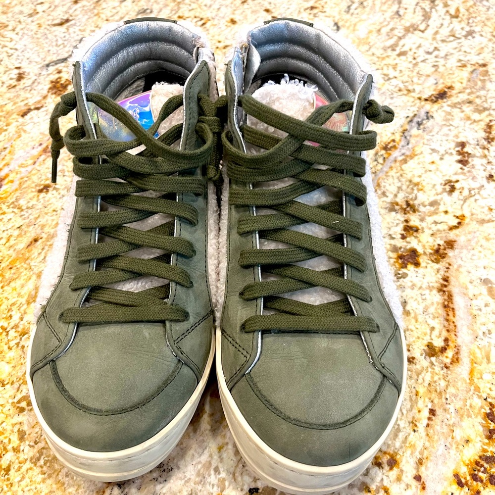 P448 Womens High top Size 36
